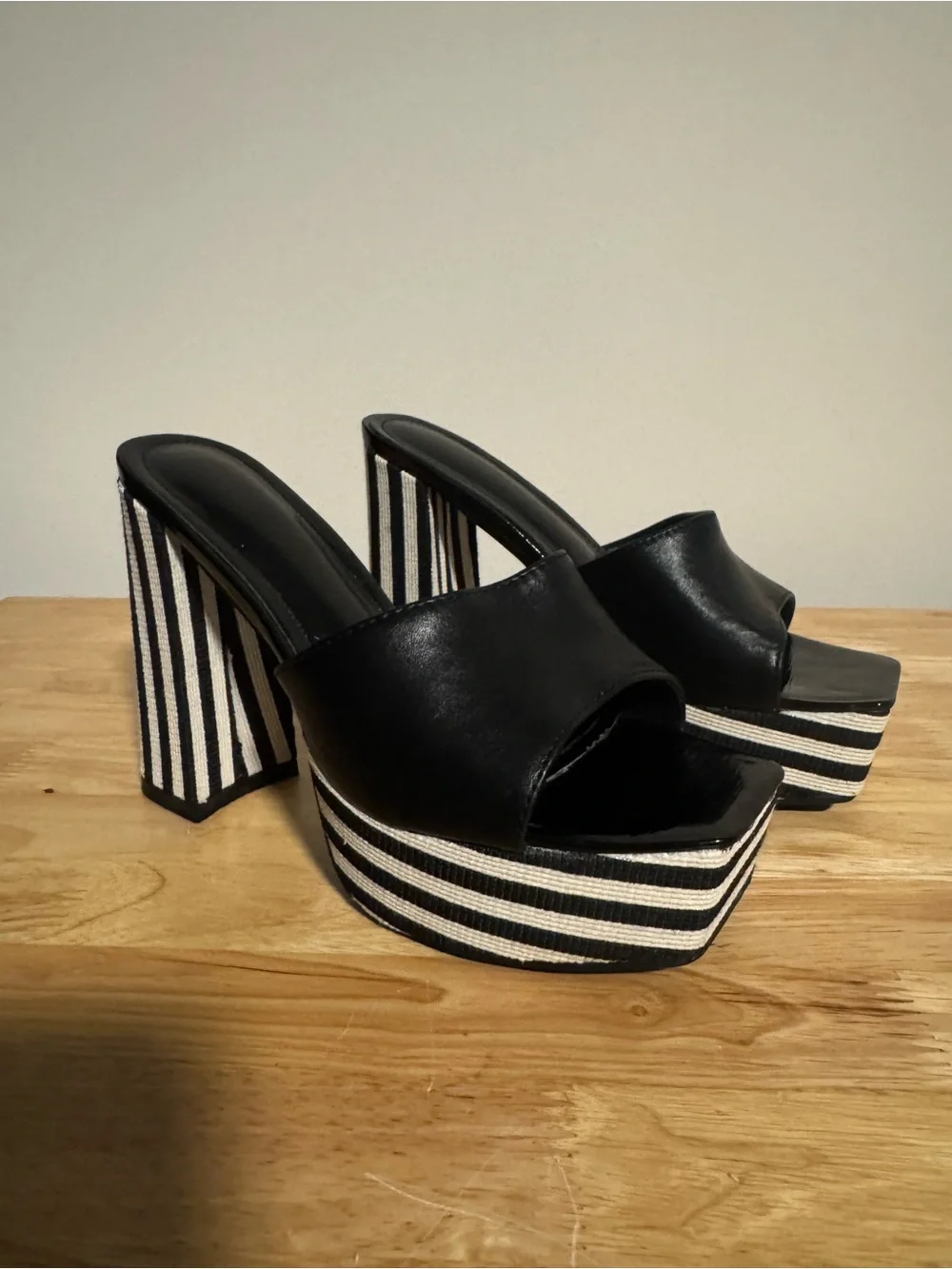 Black and White Striped Platform Heels, Pinstripe Size 7, Used a few times